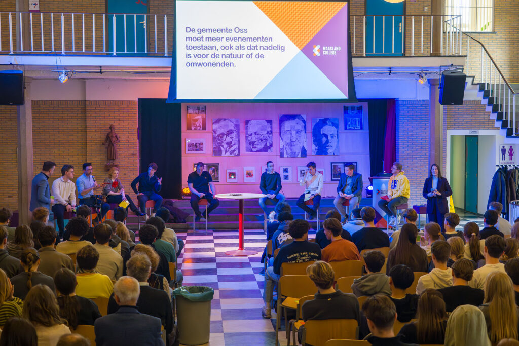 Sociaal Sterk Oss laat zich stevig zien tijdens eerste verkiezingsdebat